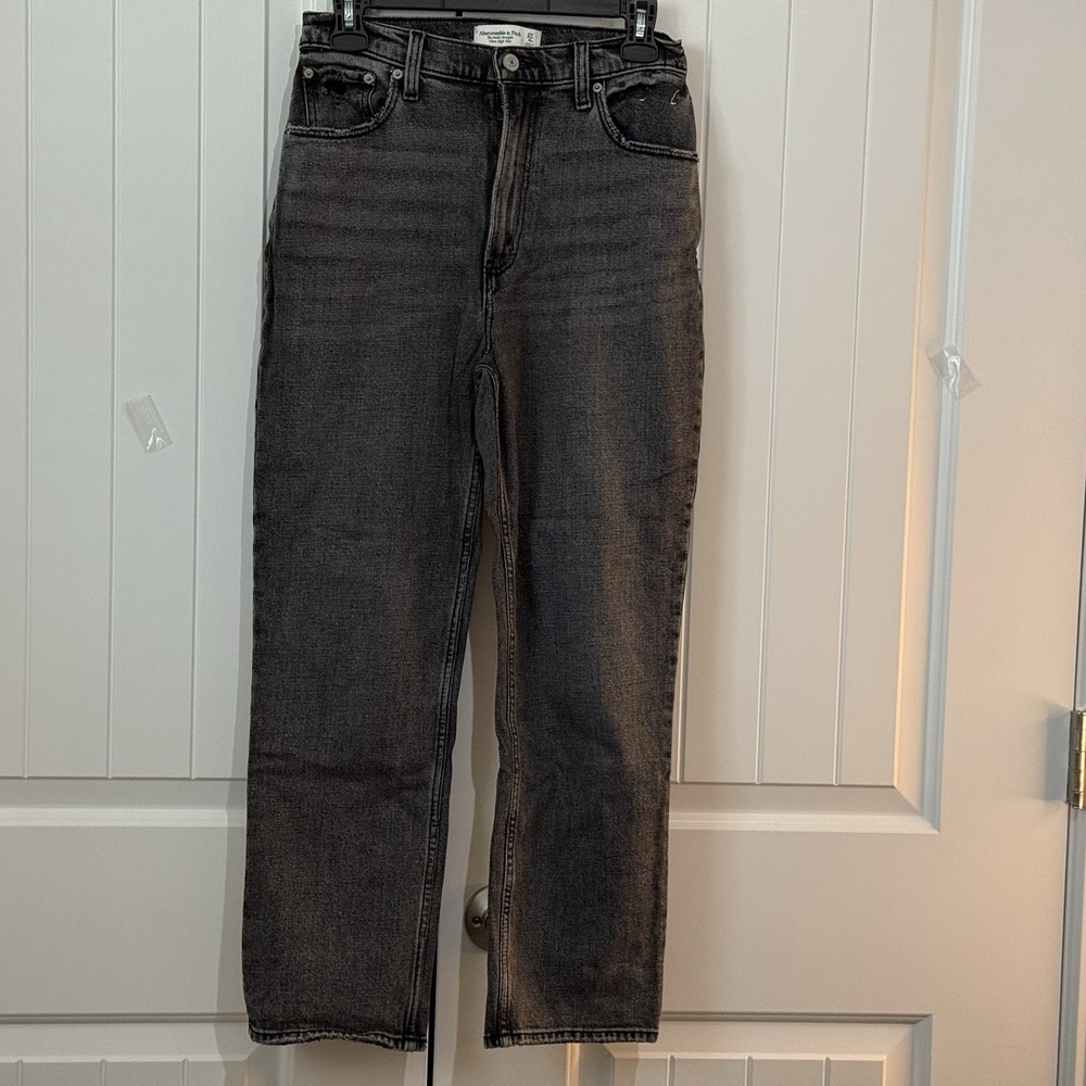 Abercrombie & Fitch Black Cropped Jeans
